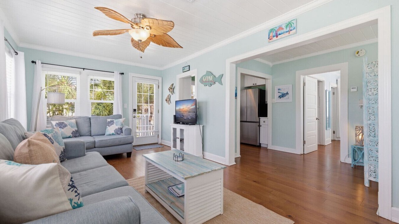 Photo of Livingroom in Pass-a-Grille