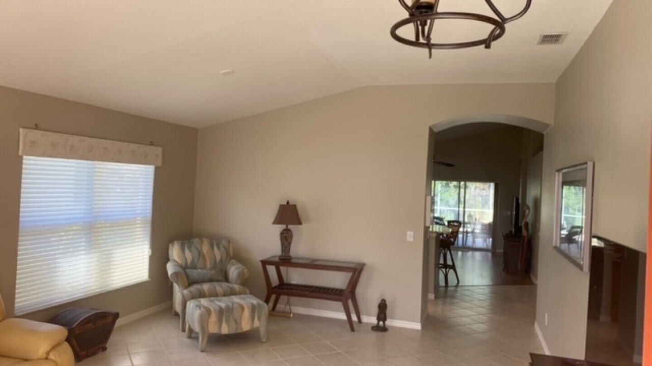 Photo of Livingroom in Imperial Lakewood's