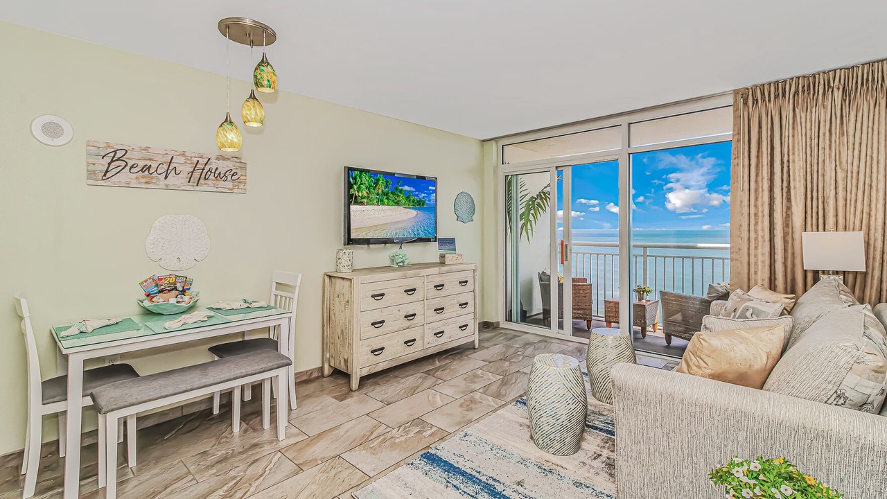 Photo of Livingroom in Crescent Beach