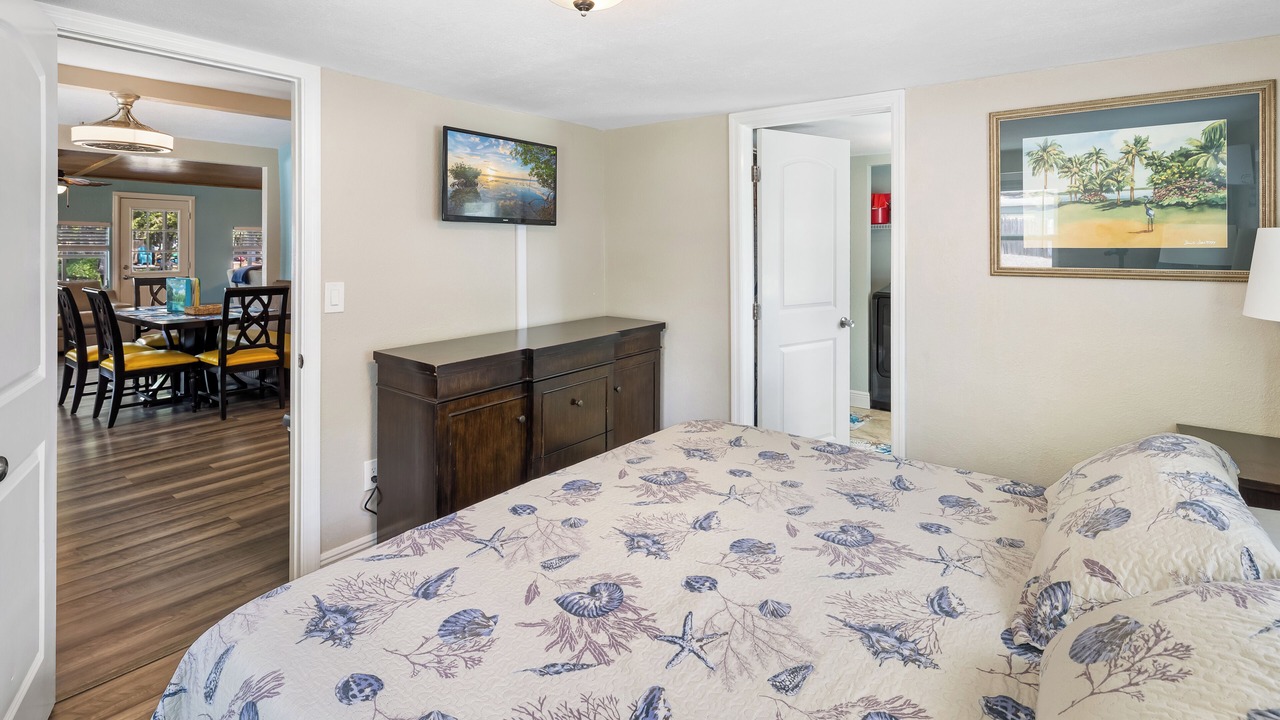 Photo of Bedroom in Weeki Wachee Gardens