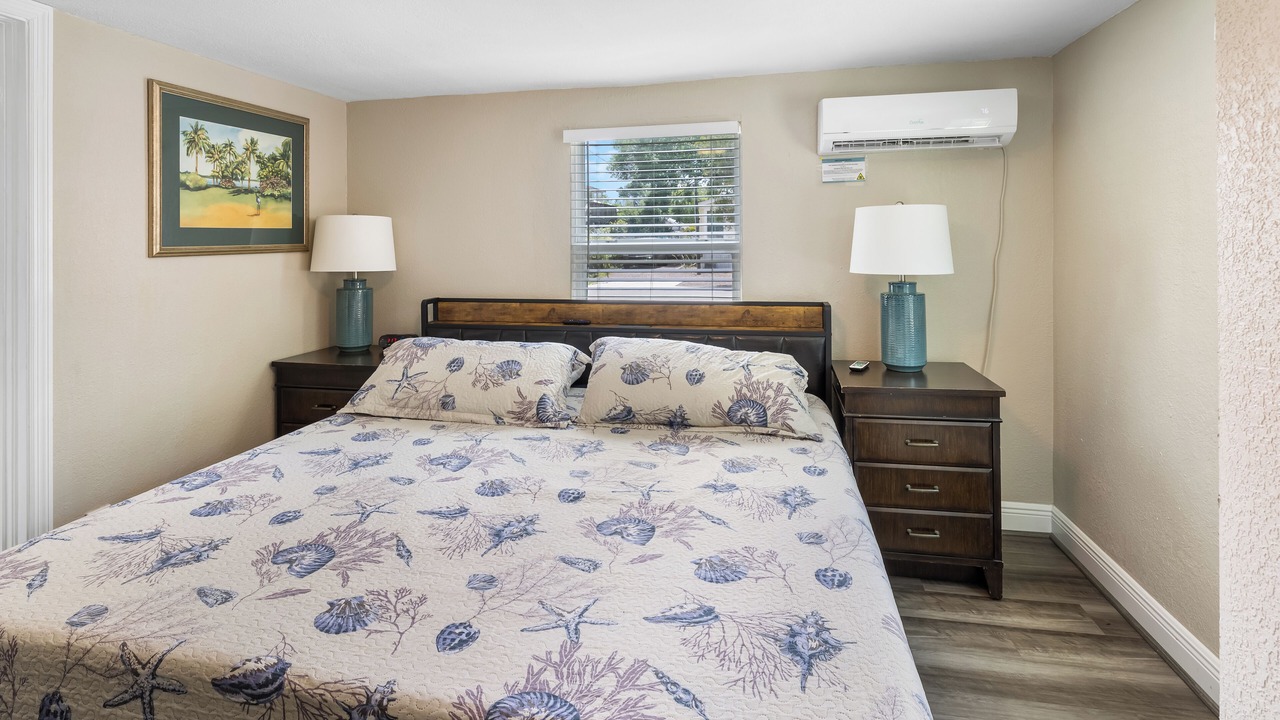 Photo of Bedroom in Weeki Wachee Gardens