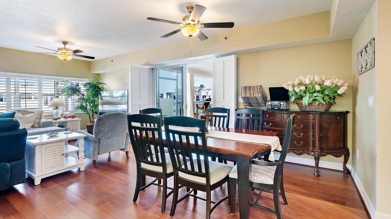 Photo of Livingroom in New Smyrna Beach