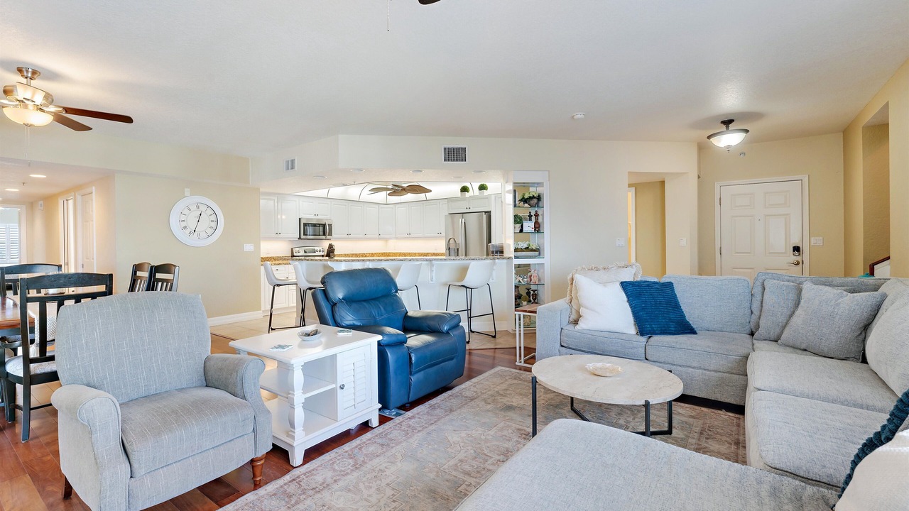 Photo of Livingroom in New Smyrna Beach