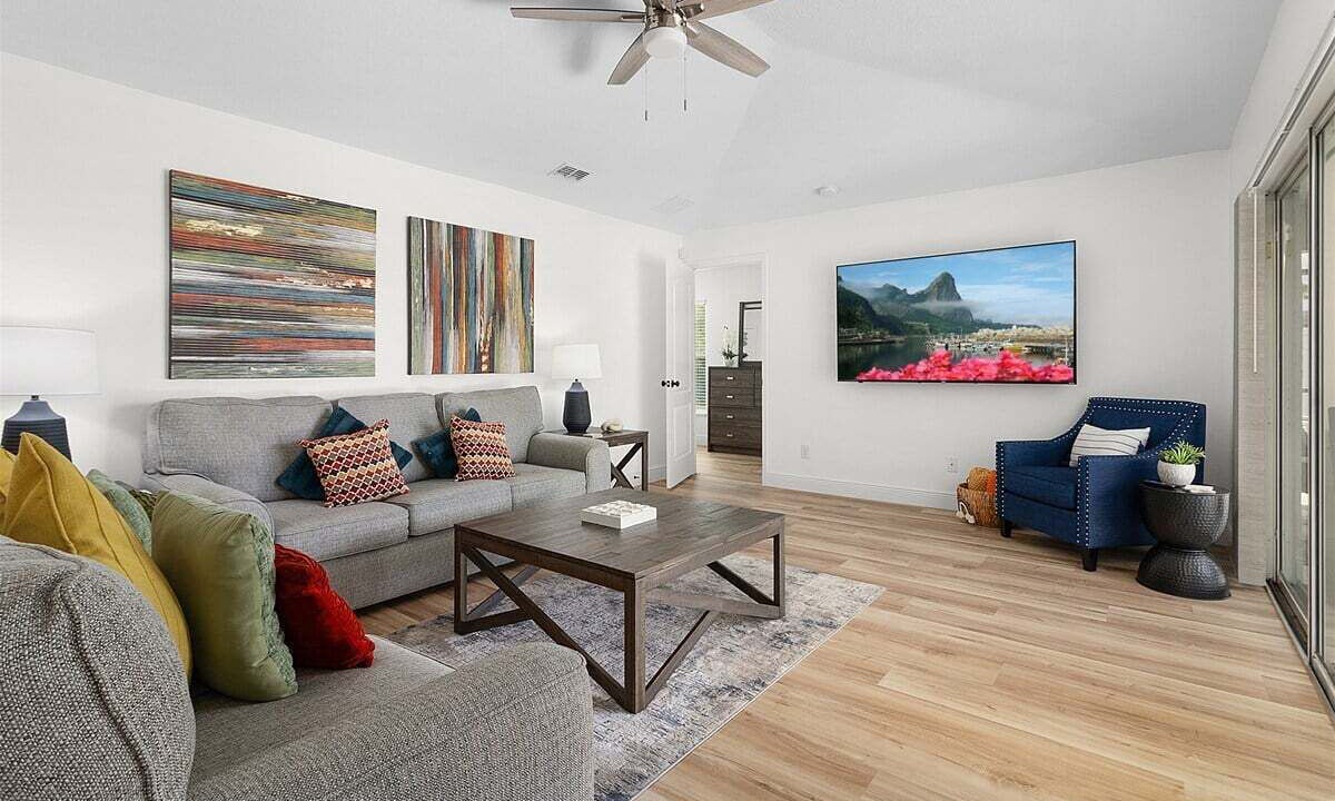 Photo of Livingroom in Tuscan Ridge