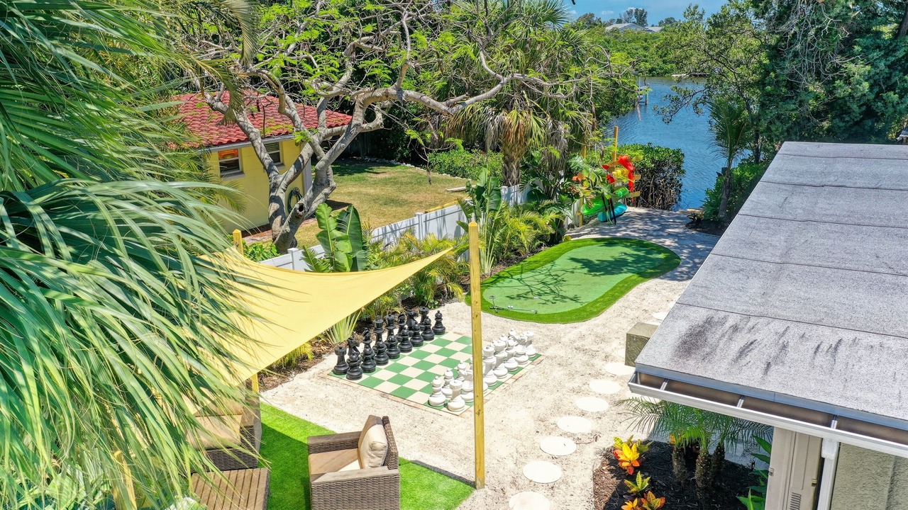 Photo of Others in Anna Maria