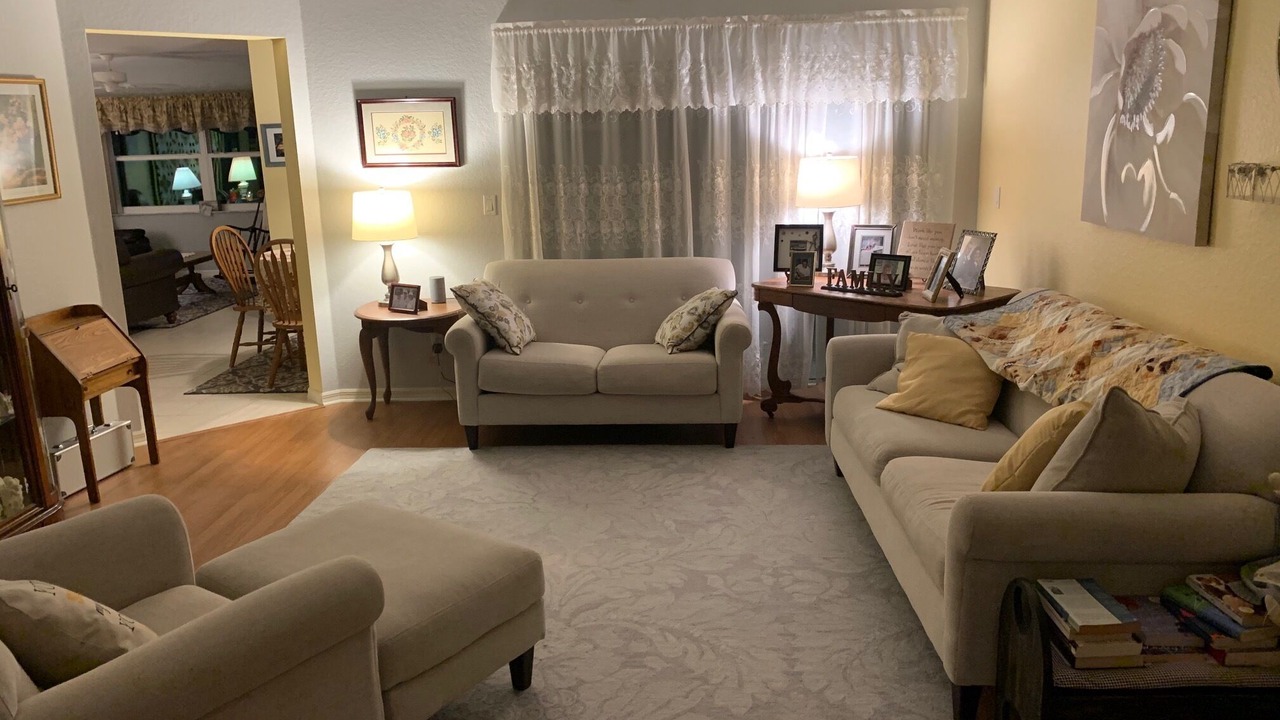 Photo of Livingroom in Summerfield