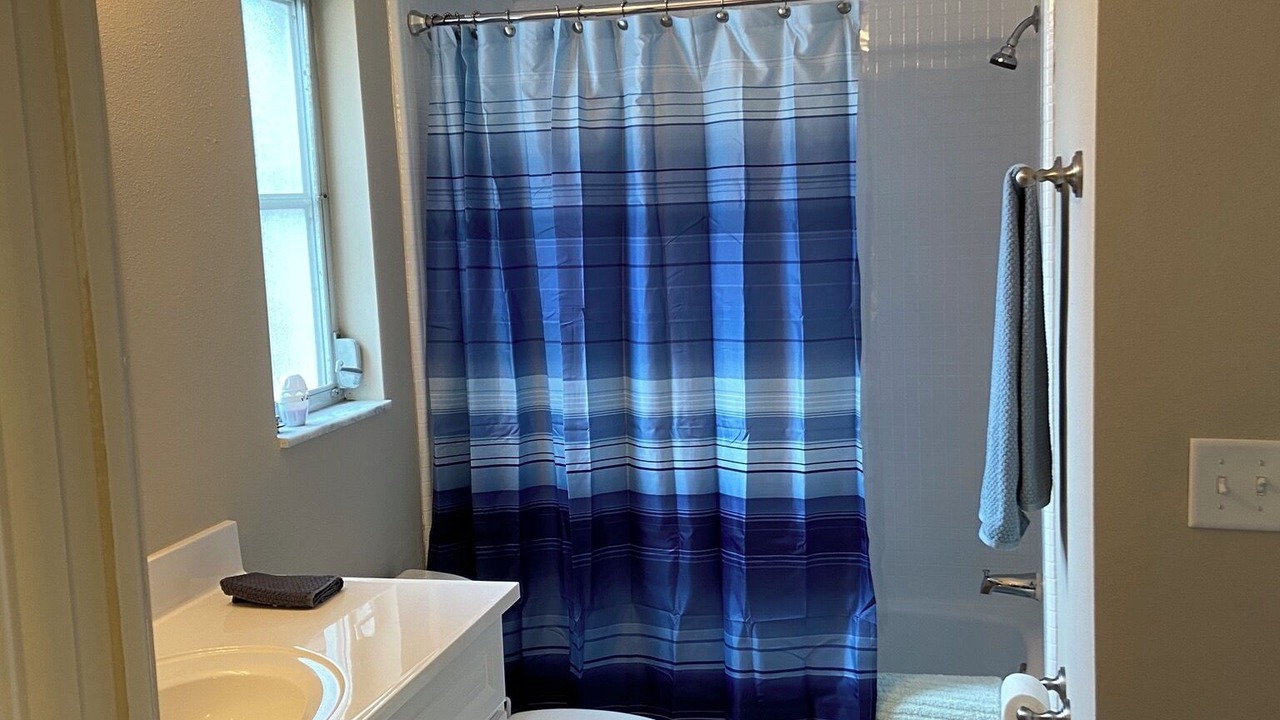 Photo of Bathroom in Anona