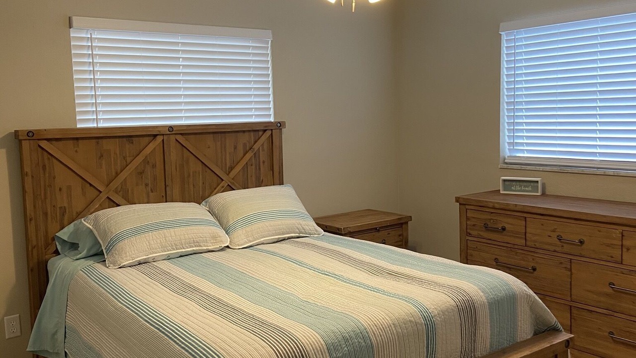 Photo of Bedroom in Anona