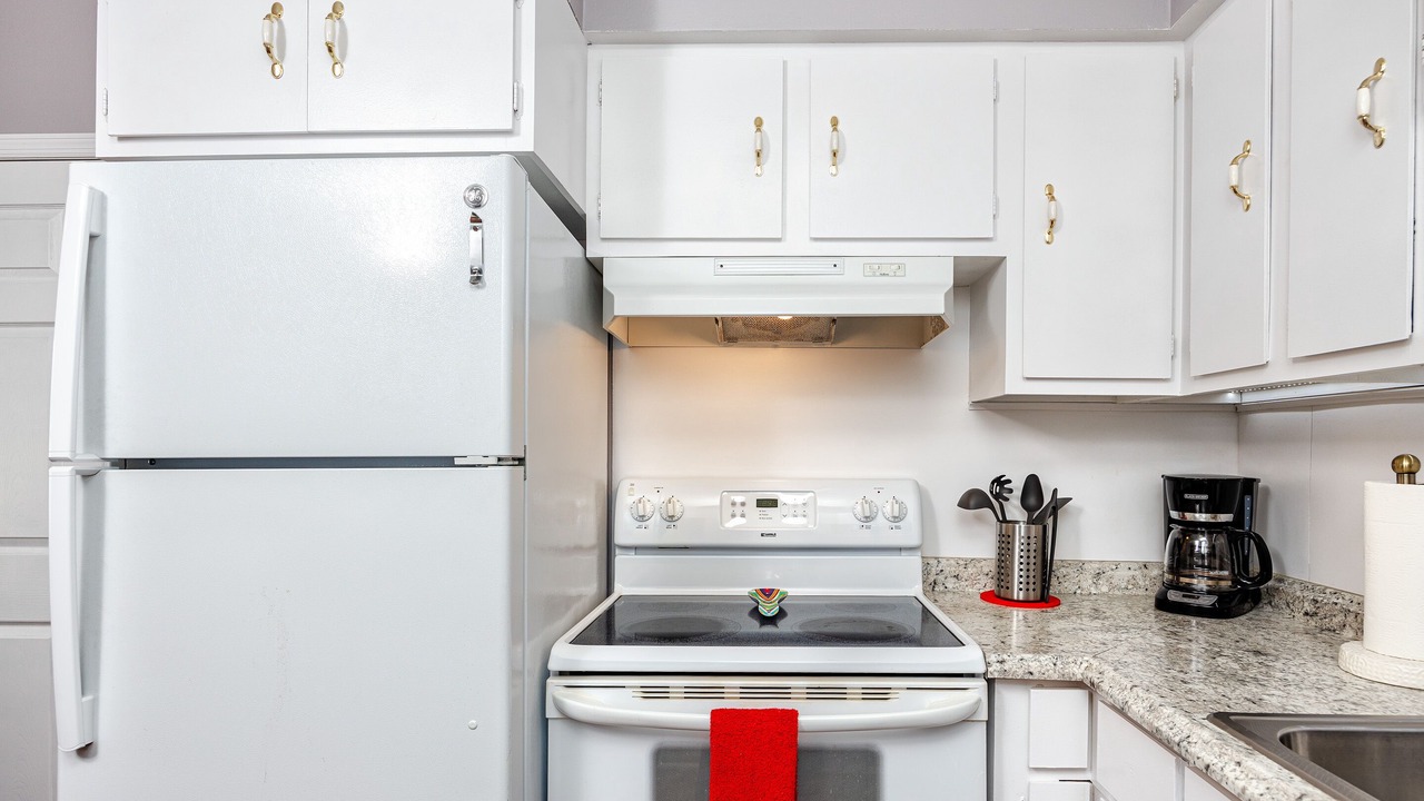 Photo of Kitchen in South Pinellas Community Council
