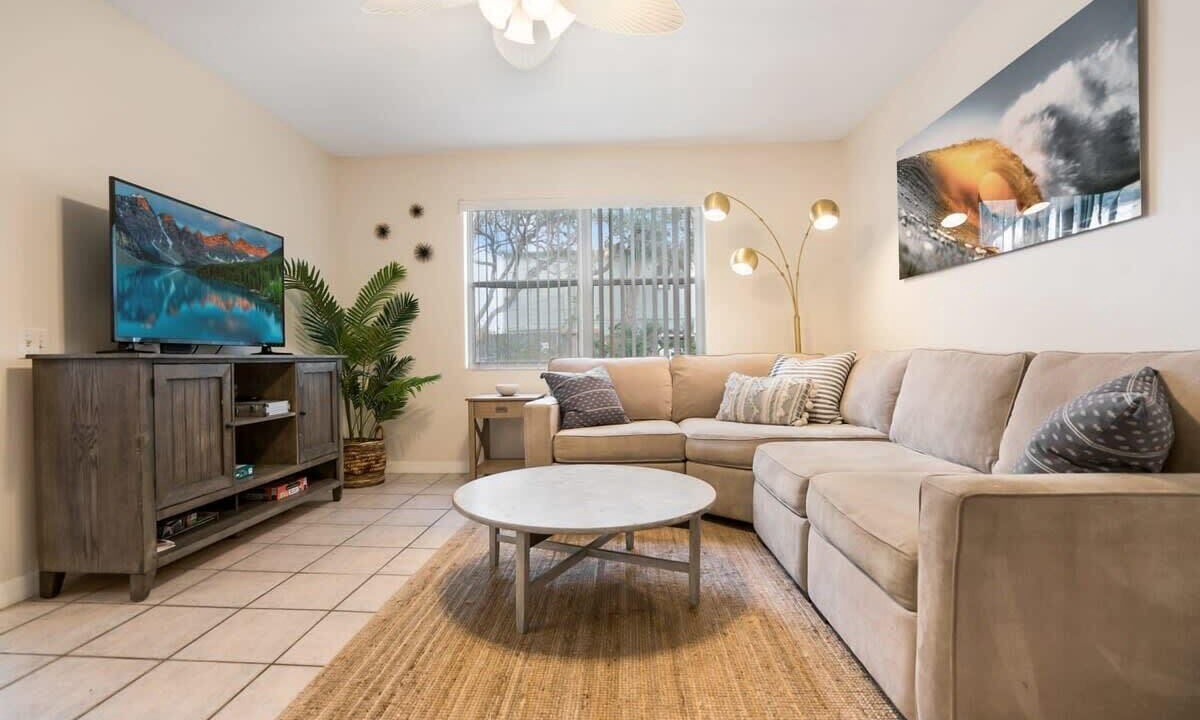 Photo of Livingroom in Coquina Gables