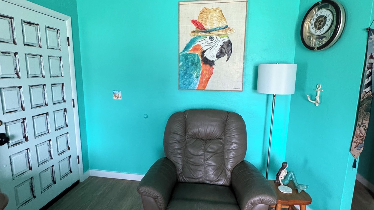 Photo of Livingroom in Whitney Beach