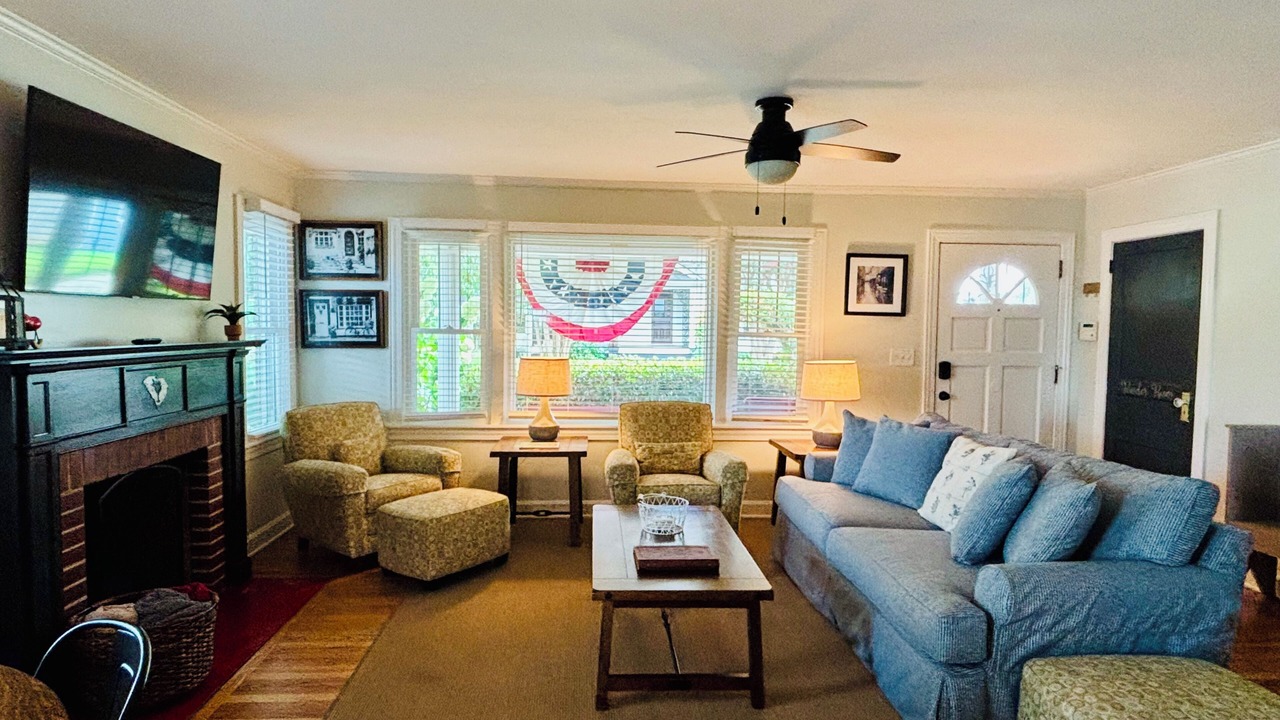 Photo of Livingroom in Greer