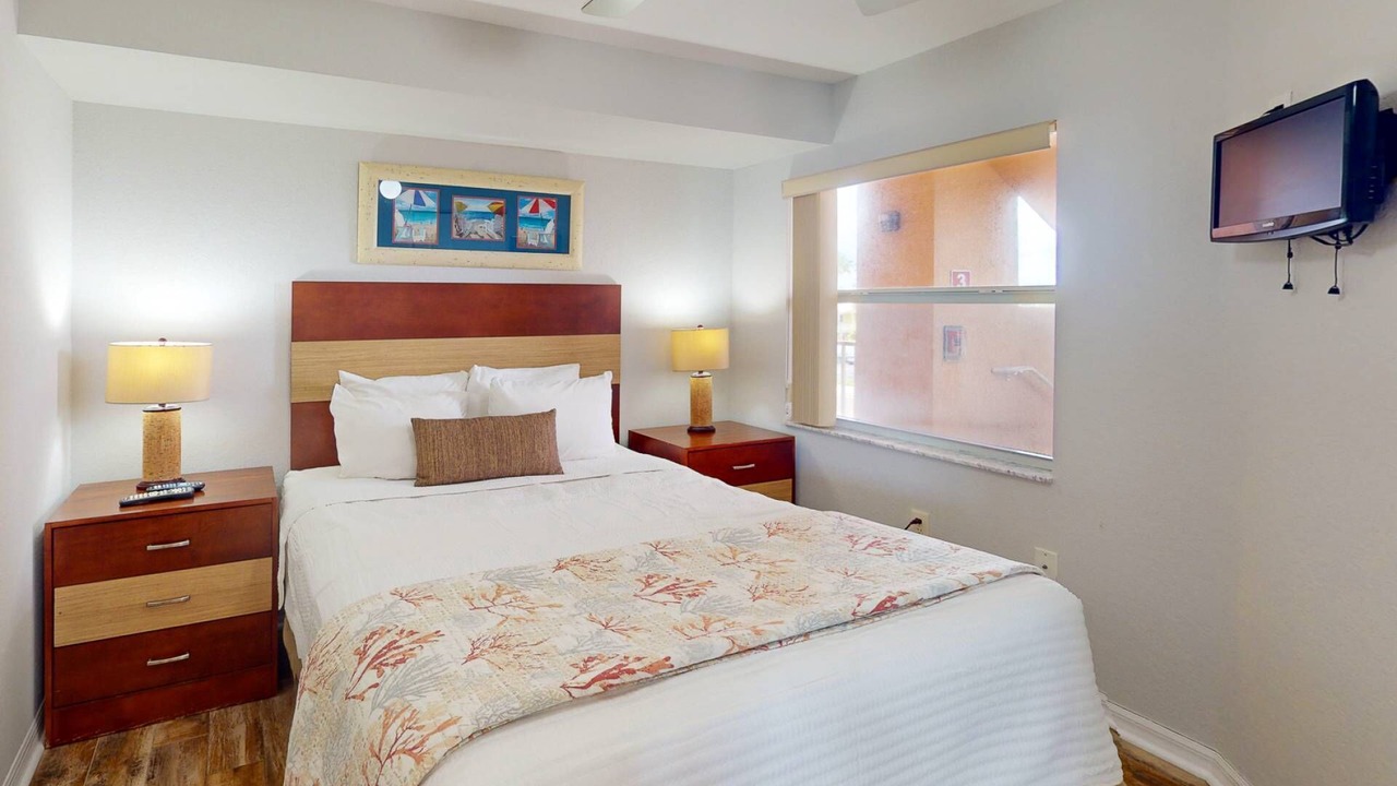 Photo of Bedroom in Treasure Island