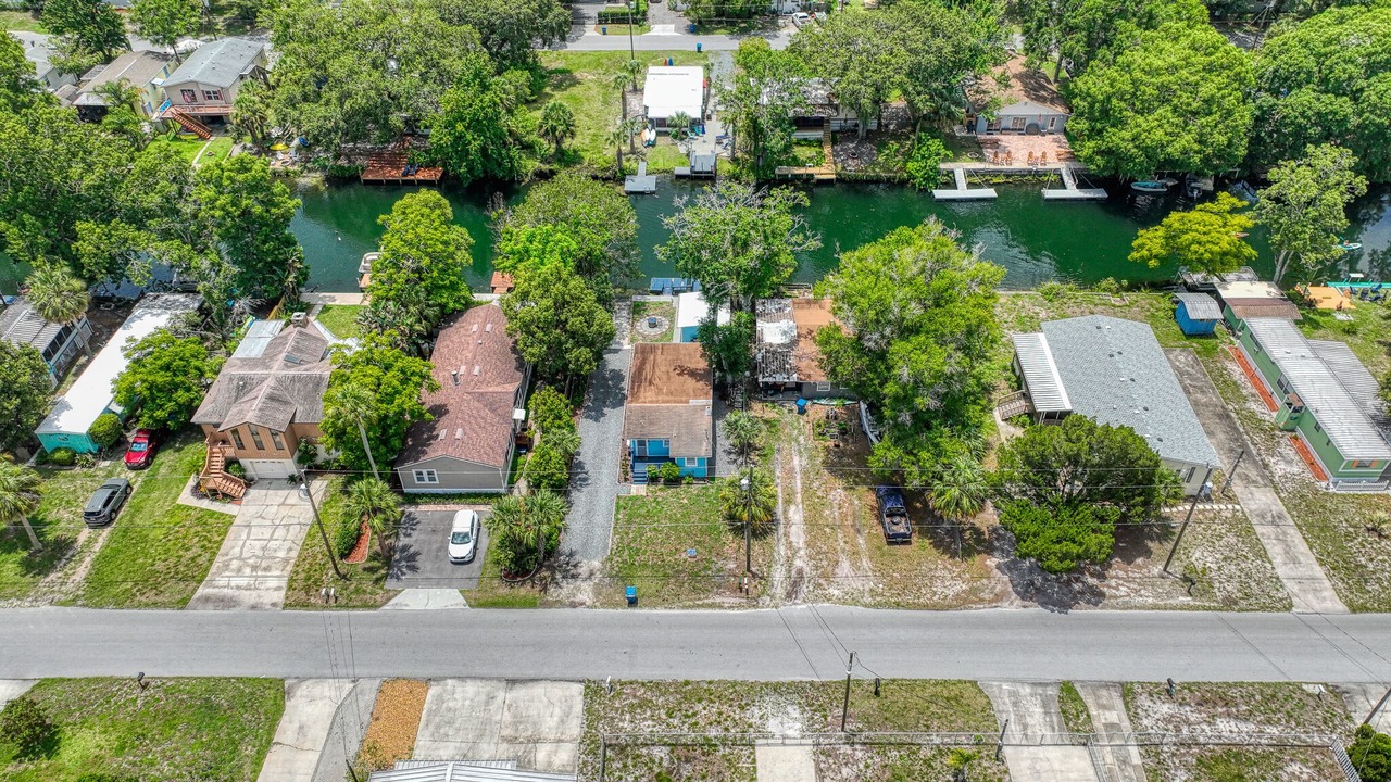 Photo of Outdoor in Weeki Wachee Gardens