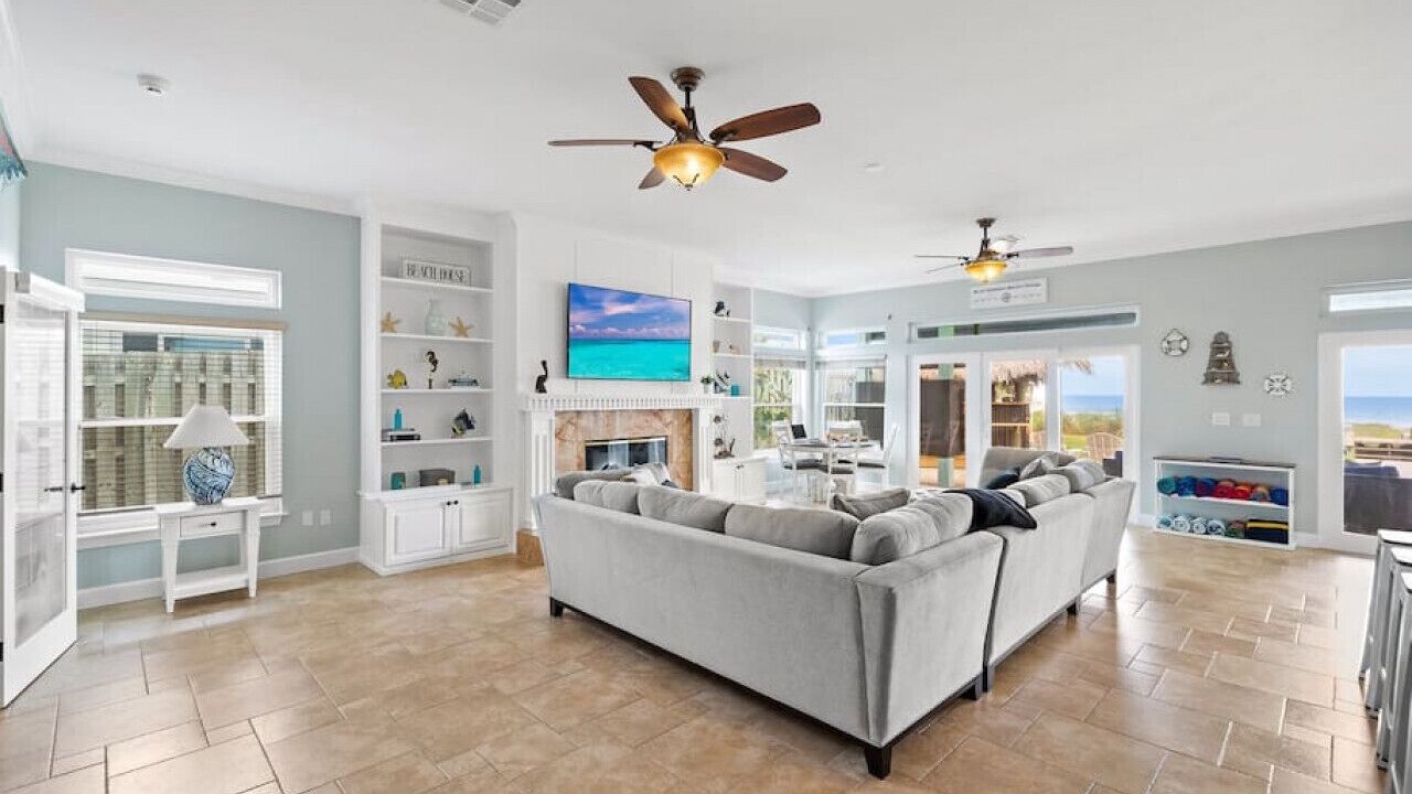Photo of Livingroom in Cocoa Beach
