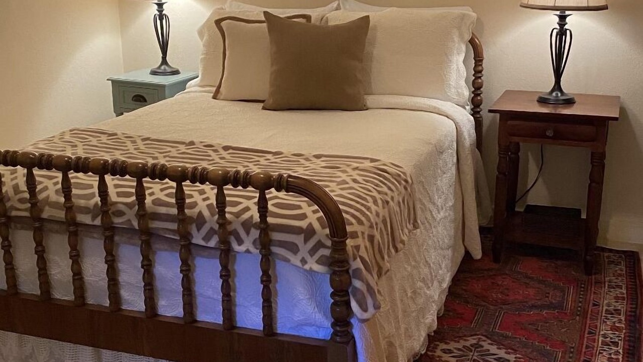 Photo of Bedroom in Lynn