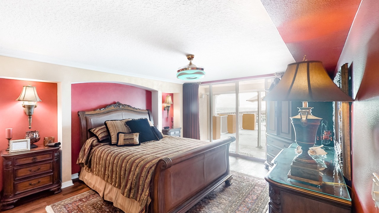 Photo of Bedroom in Redington Beach