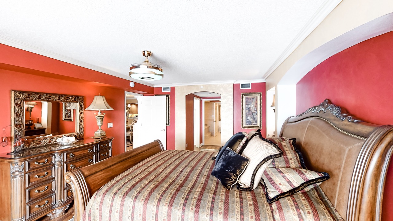 Photo of Bedroom in Redington Beach