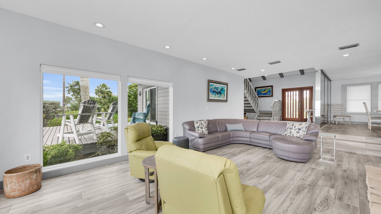Photo of Livingroom in Bayshore Gardens