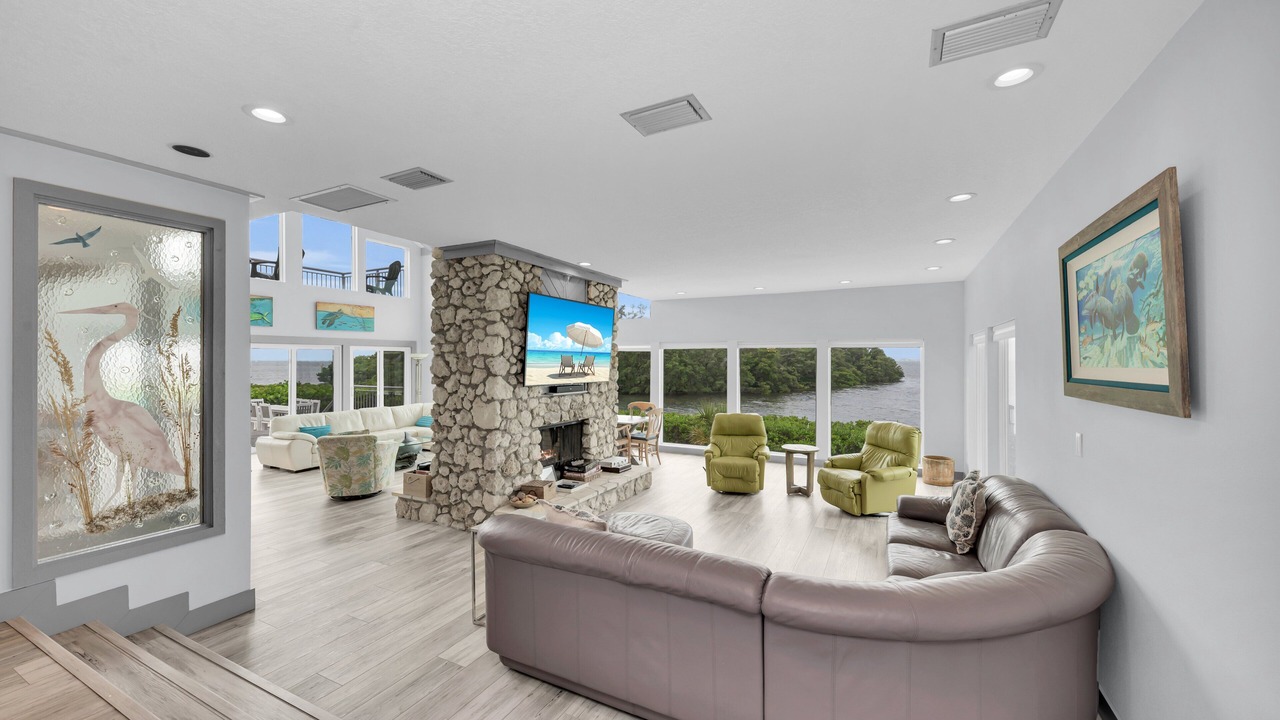 Photo of Livingroom in Bayshore Gardens