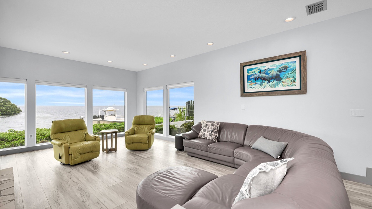 Photo of Livingroom in Bayshore Gardens