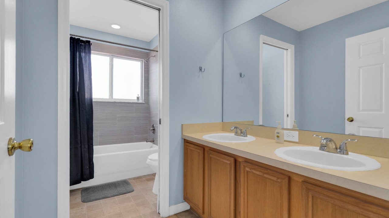 Photo of Bathroom in Meadow Woods