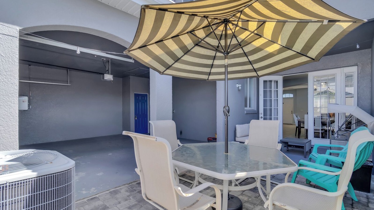 Photo of Outdoor in Meadow Woods