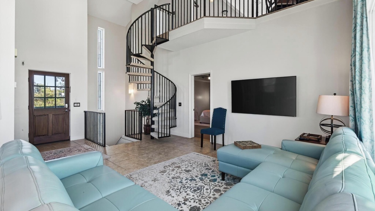 Photo of Livingroom in Crescent Beach