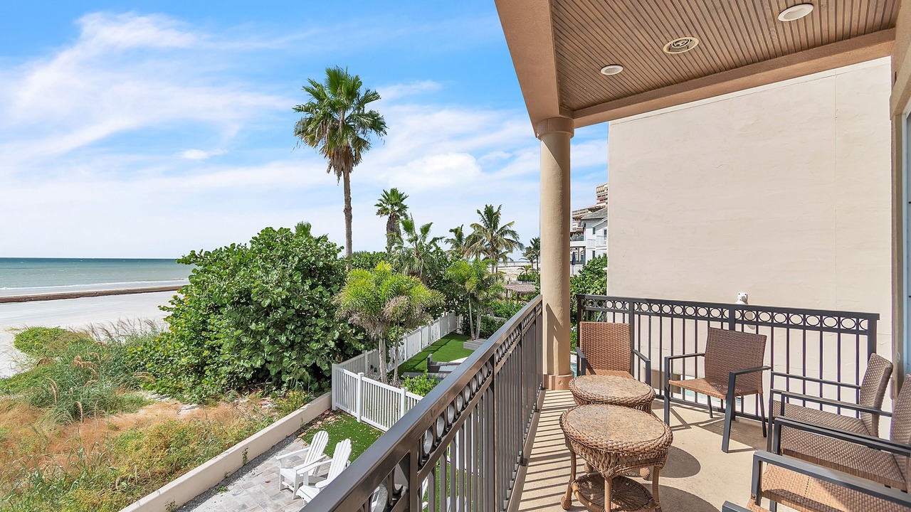 Photo of Patio Balcony in Redington Shores