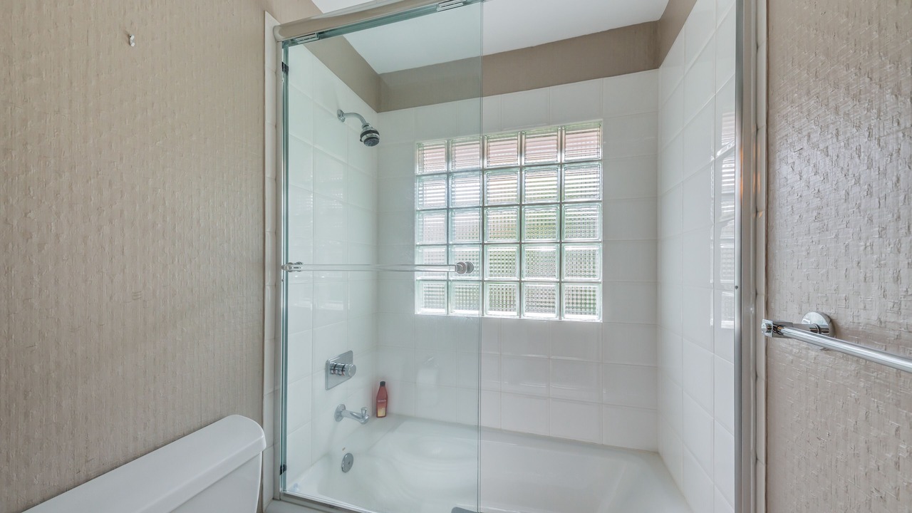 Photo of Bathroom in Sunset Beach