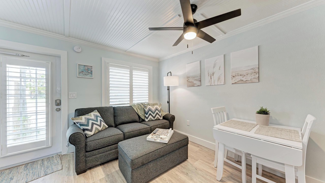 Photo of Livingroom in Bradenton Beach