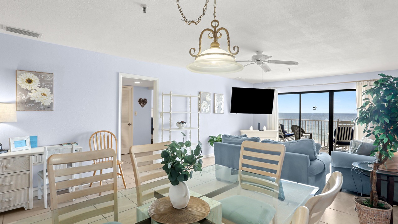 Photo of Livingroom in Madeira Beach
