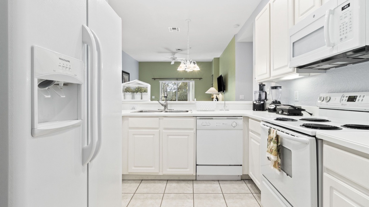 Photo of Kitchen in Bahama Bay
