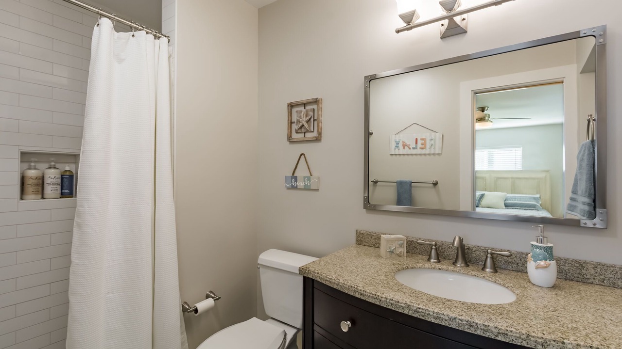 Photo of Bathroom in Gulf Gate Estates