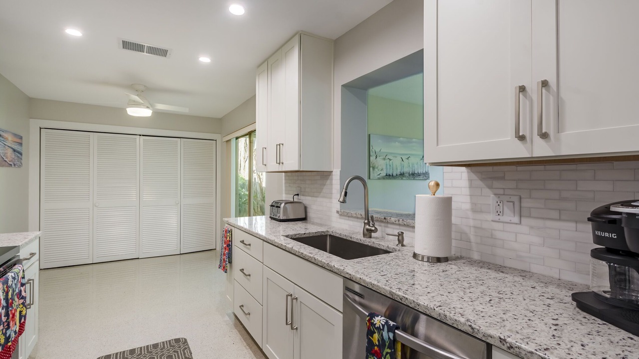 Photo of Kitchen in Gulf Gate Estates