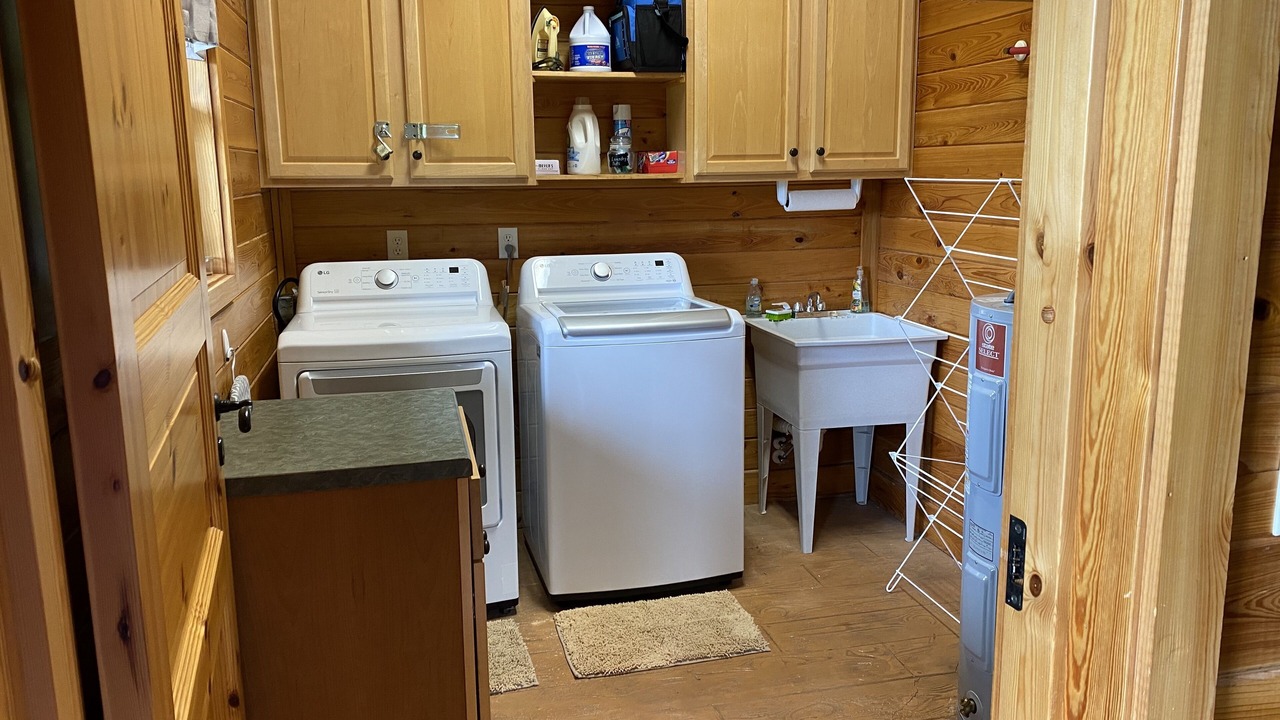 Photo of Bedroom in Tuckasegee