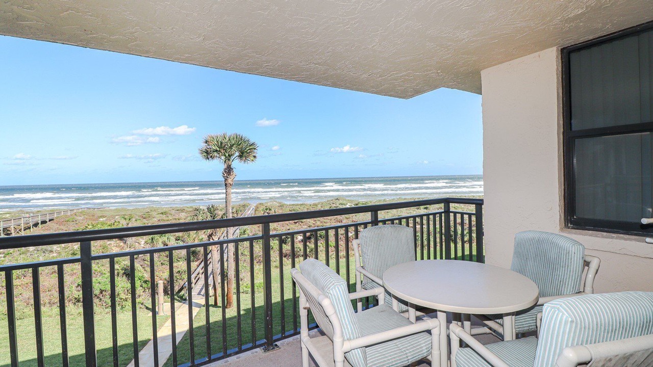 Photo of Patio Balcony in Butler Beach