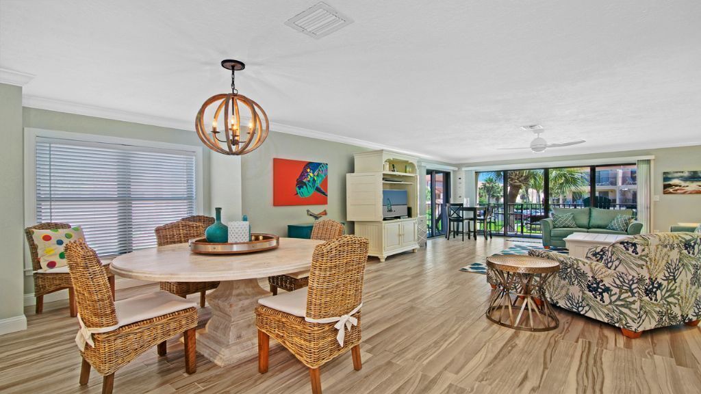 Photo of Bedroom in Butler Beach