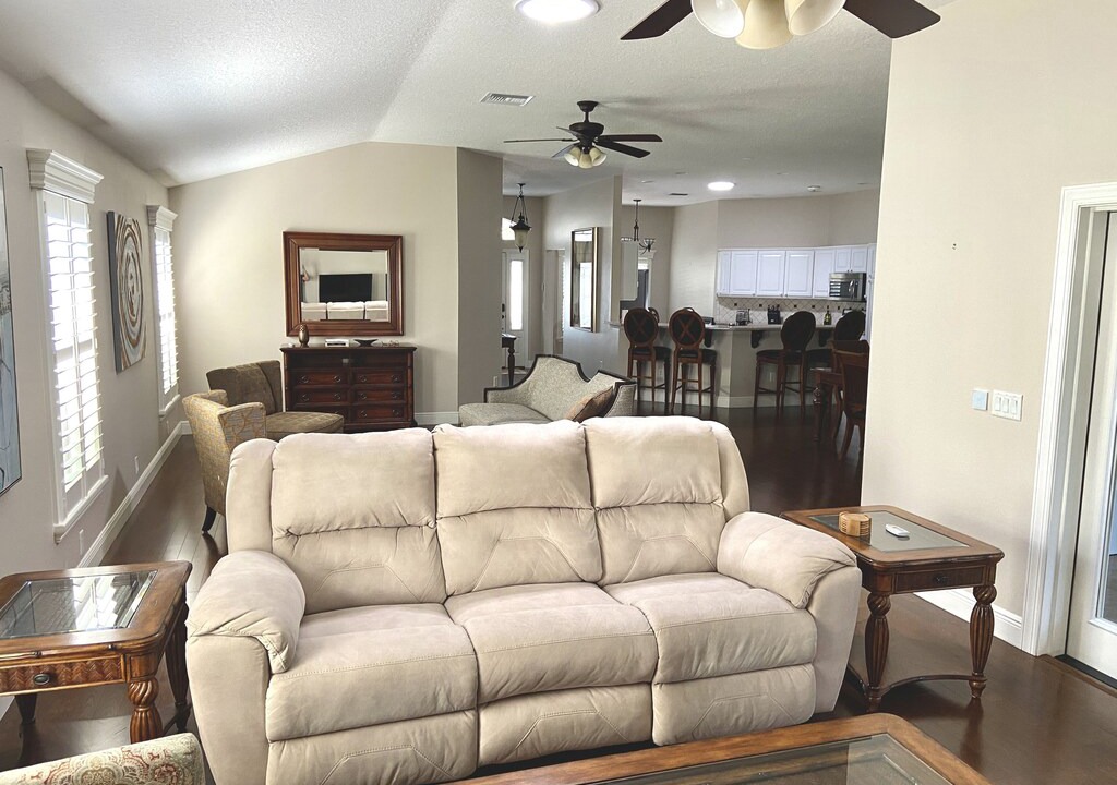 Photo of Livingroom in Virginia Trace