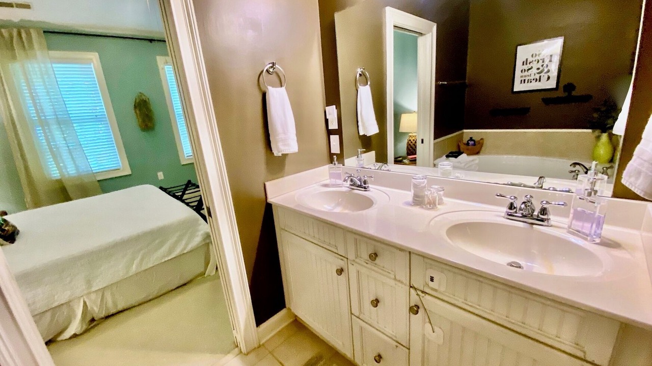 Photo of Bathroom in Greenville Downtown