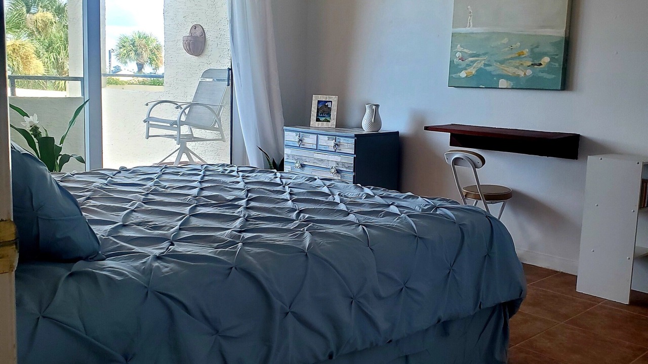Photo of Bedroom in Hudson