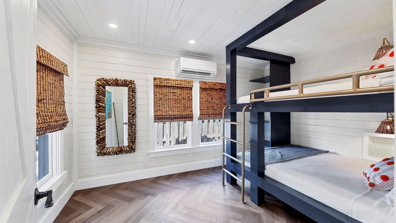 Photo of Bedroom in Ilexhurst