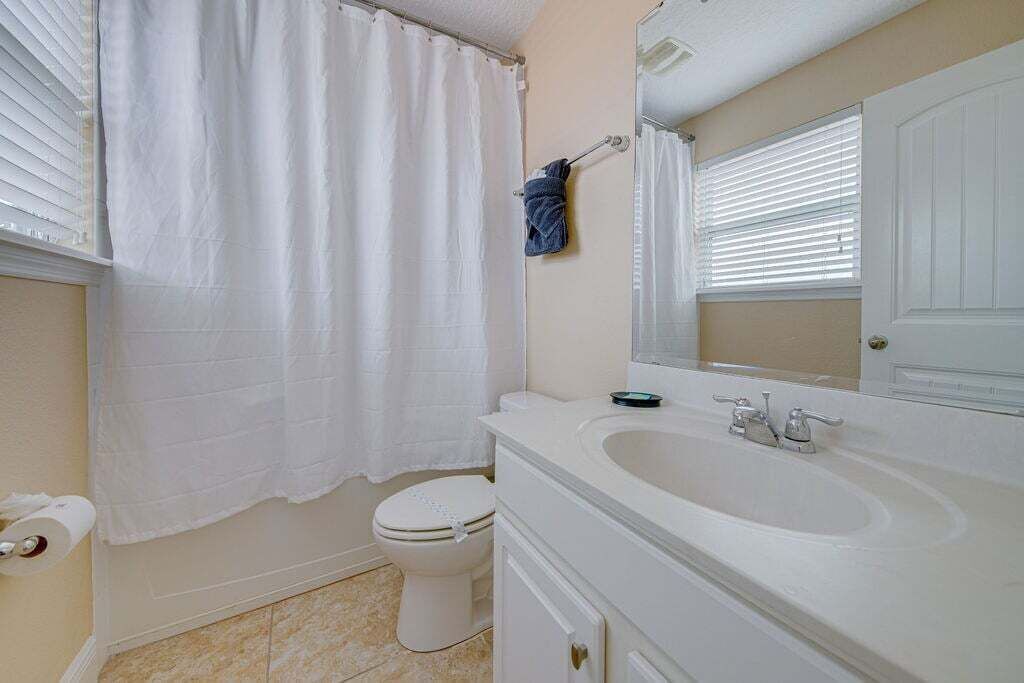 Photo of Bathroom in Loughman