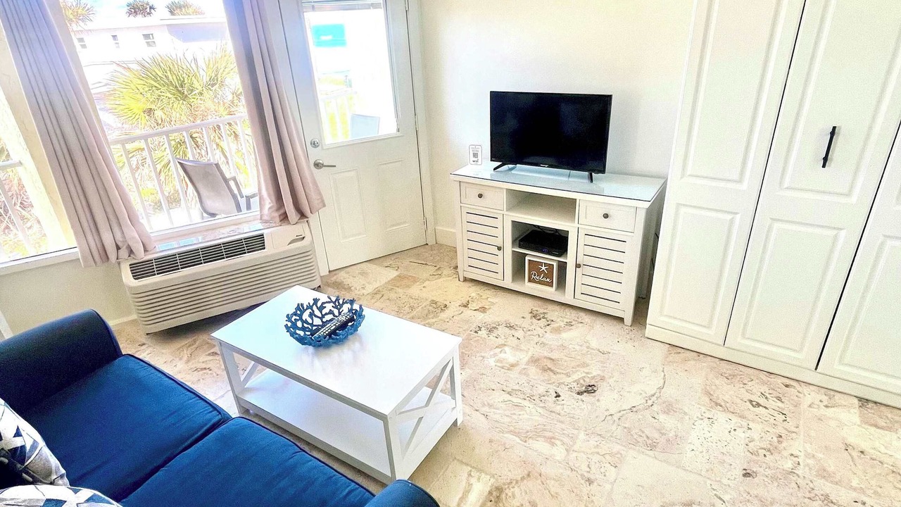 Photo of Livingroom in Ormond Beach