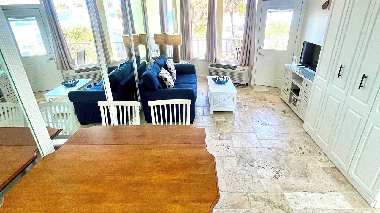 Photo of Livingroom in Ormond Beach