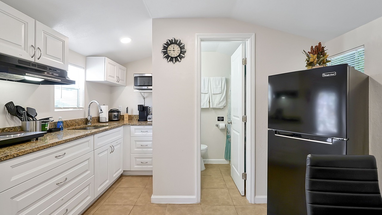 Photo of Kitchen in Bearss Plaza
