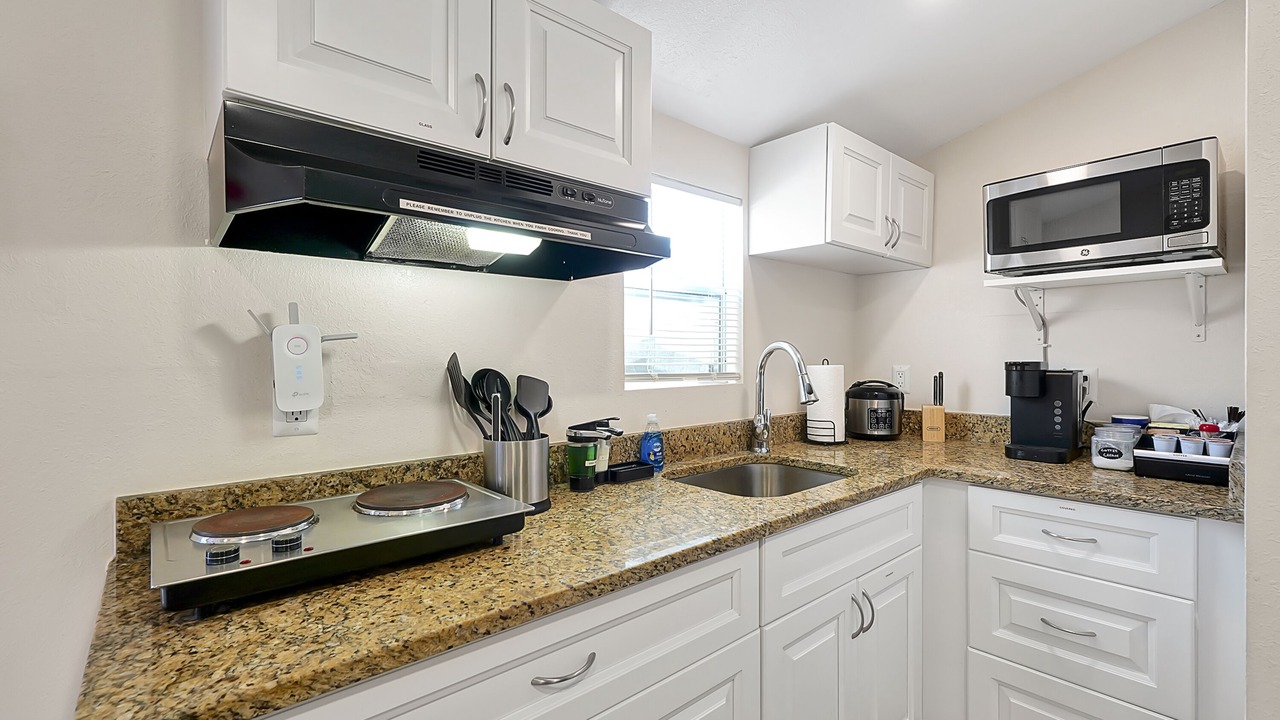 Photo of Kitchen in Bearss Plaza
