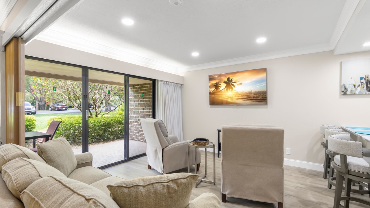 Photo of Livingroom in Palm Harbor