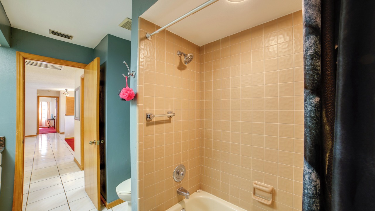 Photo of Bathroom in Greater Northdale