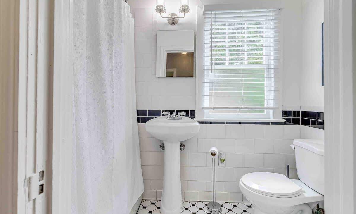 Photo of Bathroom in Lakeland